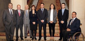 Foto de la firma del convenio