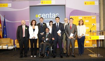 Foto de la presentaci&oacute;n del informe