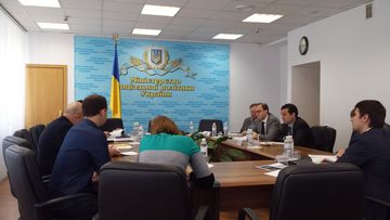 Foto de una reunión del Proyecto Twinning Light