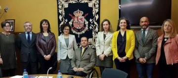 Foto de familia de la reuni&oacute;n del Consejo Rector del CNLSE