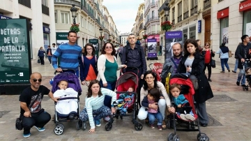 Foto de familias de afectados por acondroplasia