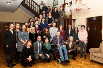 Foto de familia de la presentaci&oacute;n de la convocatoria de ayudas